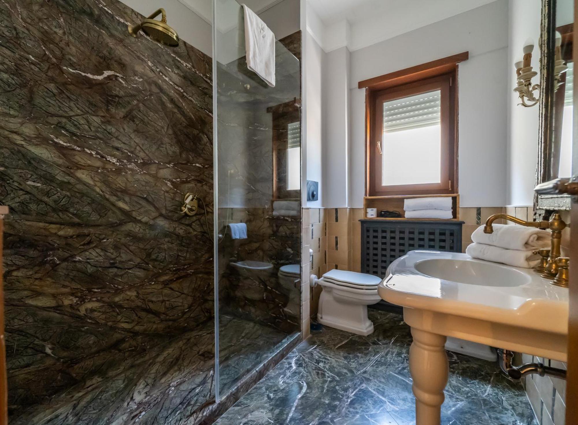Butterfly Panoramic Apartment Наполи Екстериор снимка